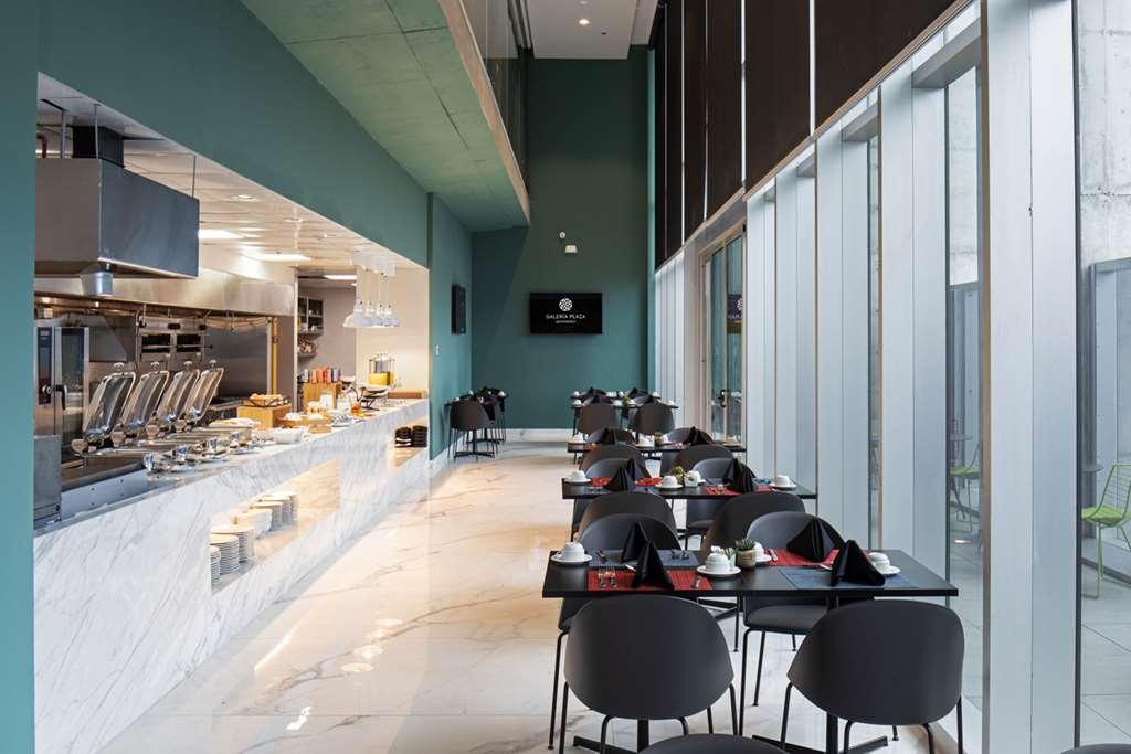 Galeria Plaza Monterrey Restaurante foto The Lounge at KLIA