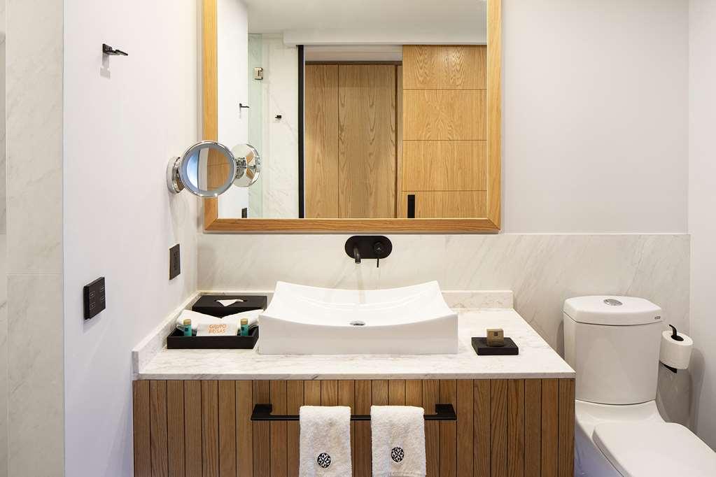 Galeria Plaza Monterrey Exterior foto Bathroom
